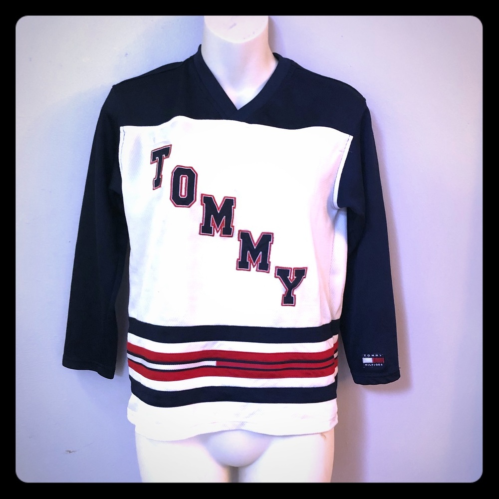 Vintage Tommy Hilfiger hickey 3/4 sleeve youth T